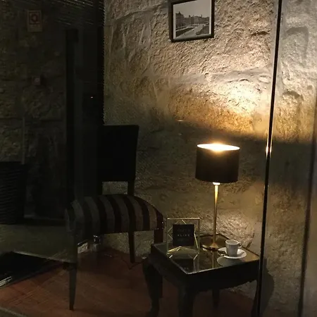 Hostal Alive *