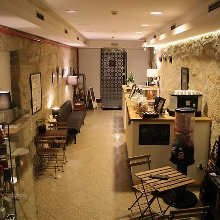 Hostal Alive *